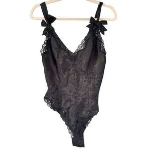 T1 VTG‎ Victoria's Secret Floral Teddy Bodysuit Black Gold Label